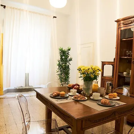 Alfani Apt - Dolcevita Holiday Florence Exterior photo